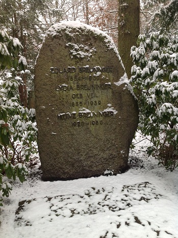 Grabstein Eduard Breuninger, Waldfriedhof Stuttgart-Degerloch