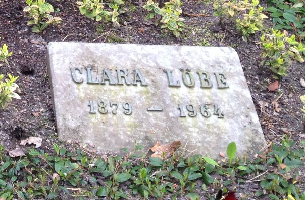 Grabstein Clara Löbe, geb. Schaller, Waldfriedhof Zehlendorf, Berlin