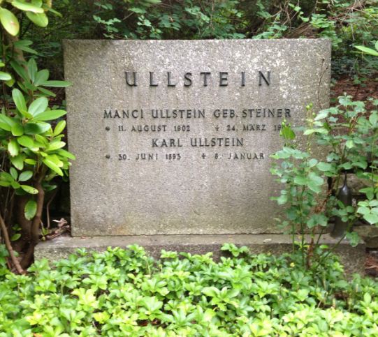 Grabstein Manci Ullstein, geb. Steiner, Waldfriedhof Dahlem, Berlin