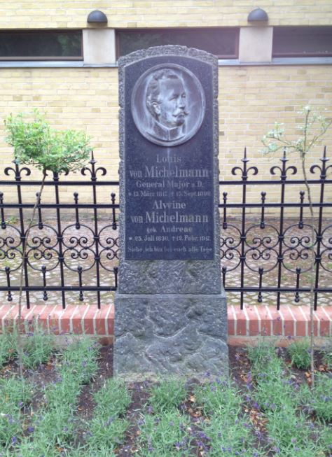 Grabstein Louis von Michelmann, Friedhof Bornstedt, Brandenburg