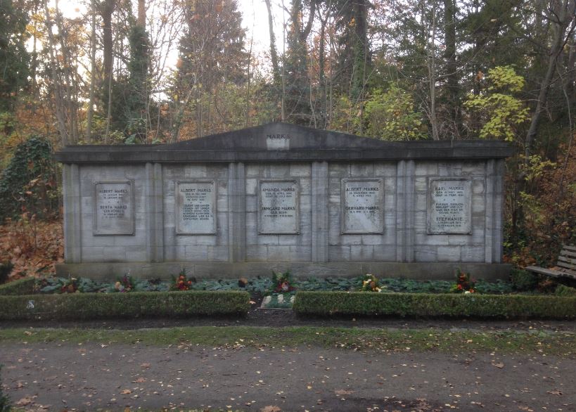 Grabstein Karl Marks, Friedhof Steglitz, Berlin, Deutschland
