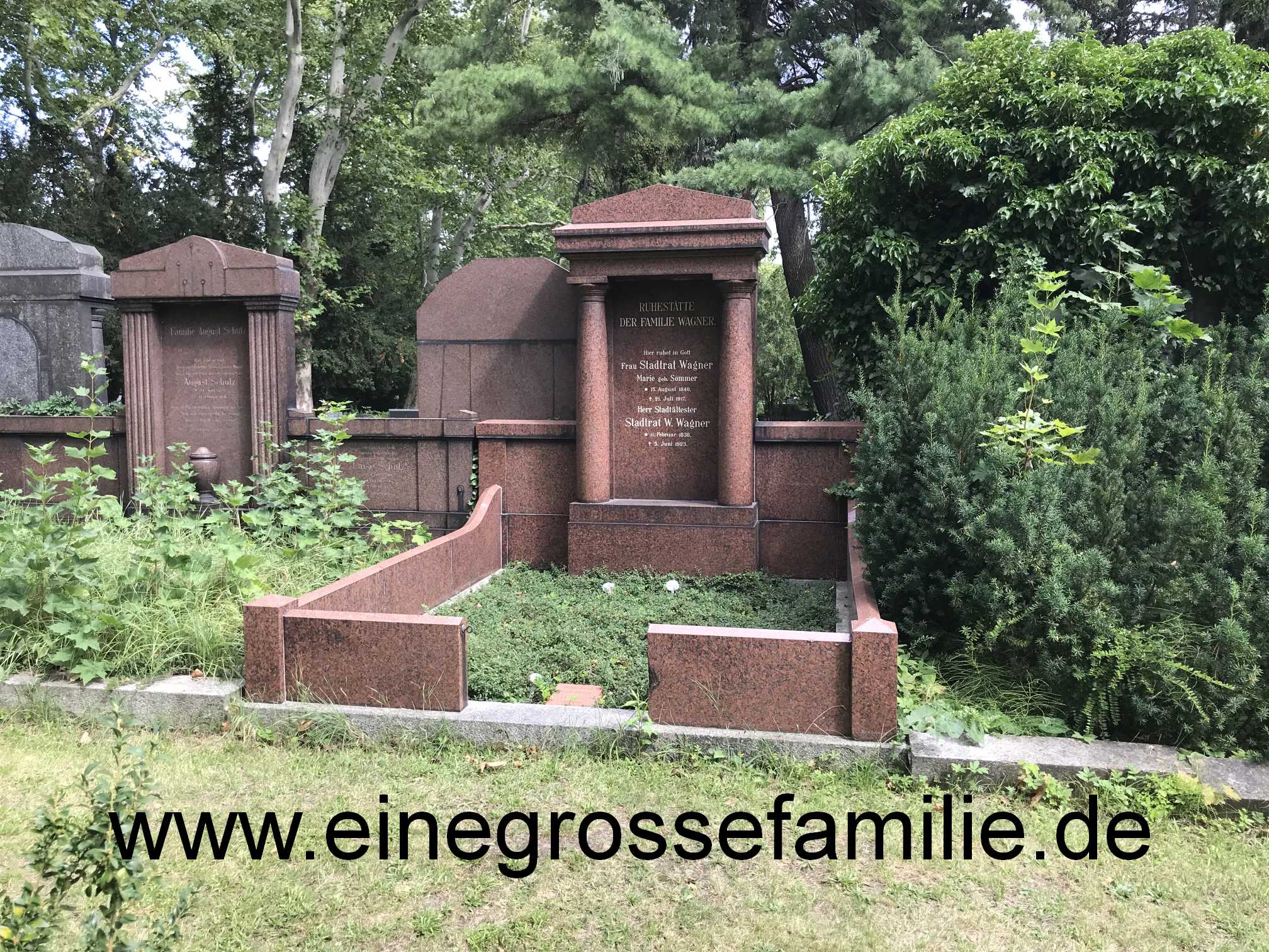 Grabstein Wilhelm Wagner, Friedhof der St. Thomas Gemeine, Berlin-Neukölln