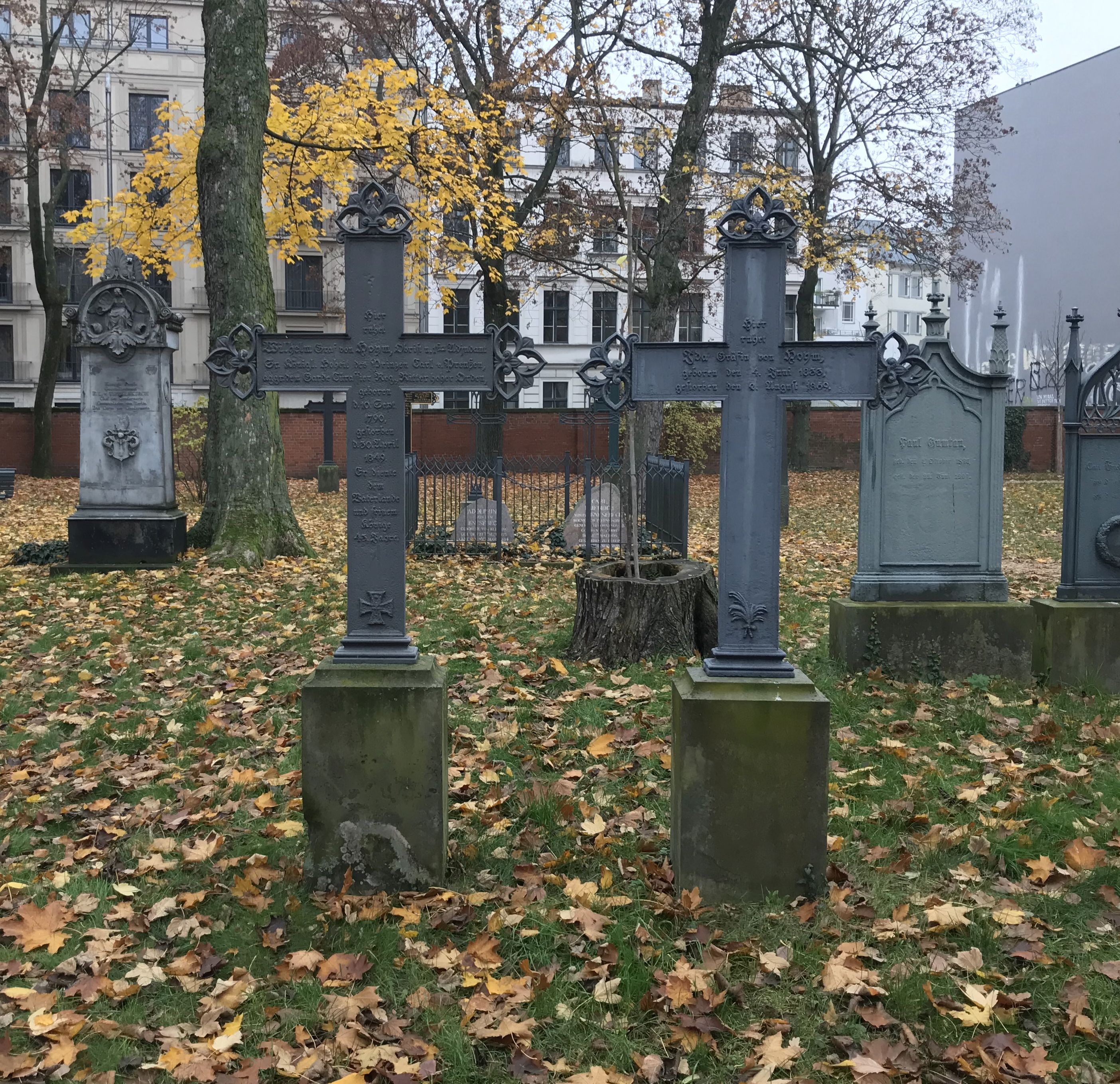 Grabstein Wilhelm Graf von Hoym, Alter Garnisonfriedhof Berlin